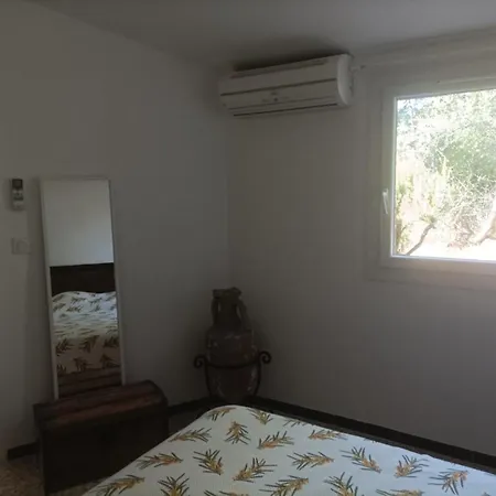 I Caselli, Mini Vue Dans Calme Et Arboree