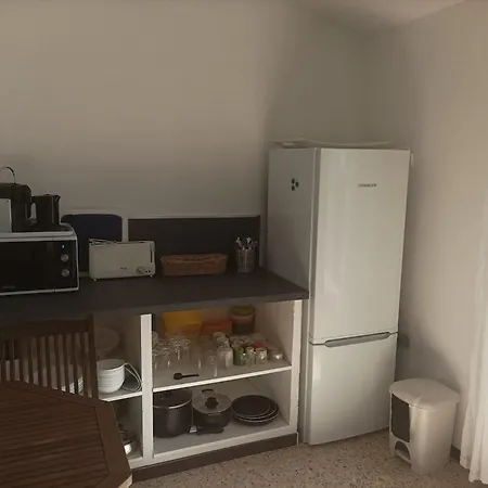 I Caselli, Mini Vue Dans Calme Et Arboree * Lecci