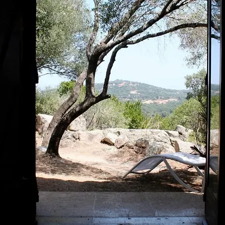 I Caselli, Mini Vue Dans Calme Et Arboree * Lecci