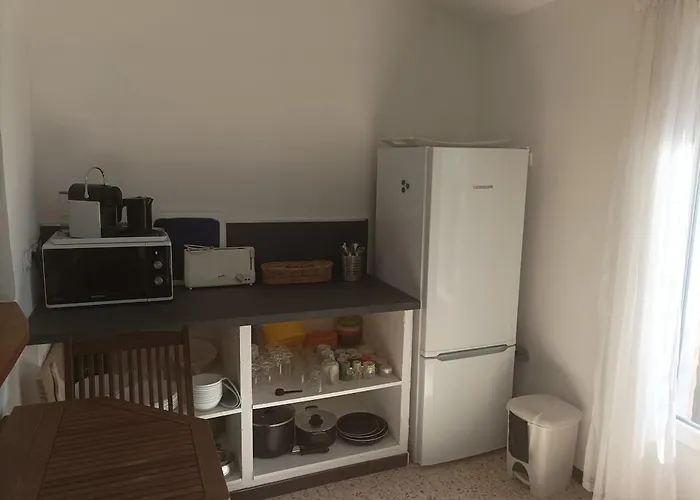 I Caselli, Mini Vue Dans Calme Et Arboree * Lecci