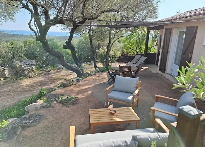 I Caselli, Mini Vue Dans Calme Et Arboree Lecci